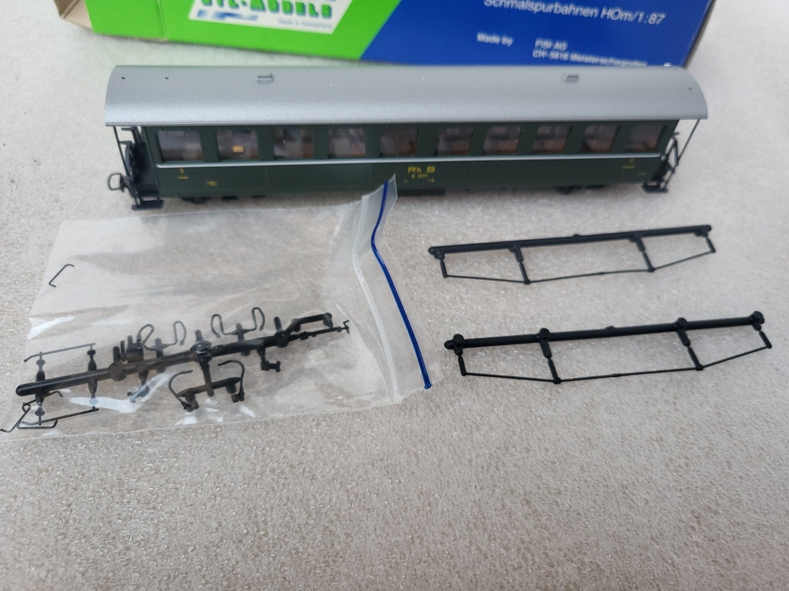 2 x STL-MODELS 2201/4 RhB B 2277 Personenwagon H0m/1:87, Hobby en Vrije tijd, Modeltreinen | H0, Overige merken, Gelijkstroom