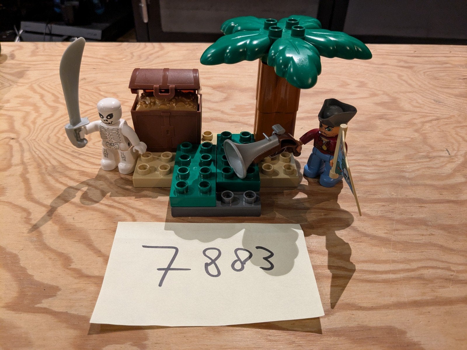 Lego 7883 duplo piraten schateiland met skelet, Ophalen of Verzenden, Duplo