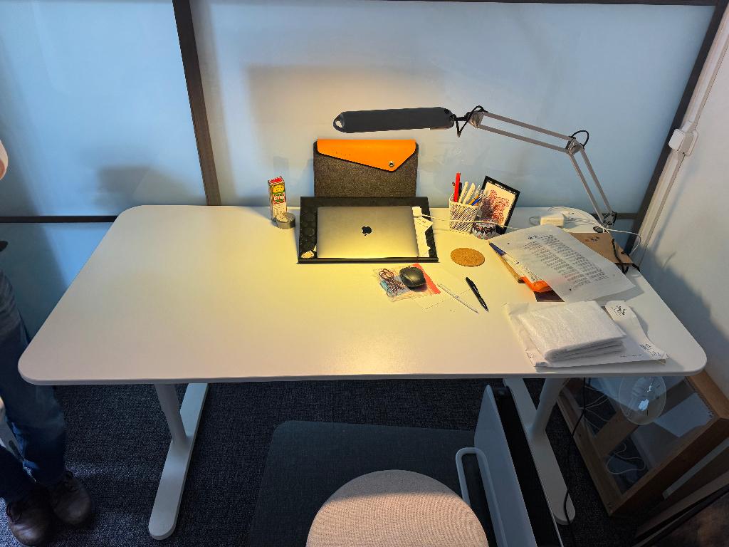 Bureau 160x80 Wit, IKEA Bakant,  hoogte 65-85, Huis en Inrichting, Bureaus, Zo goed als nieuw, IKEA, Modern, Overige materialen