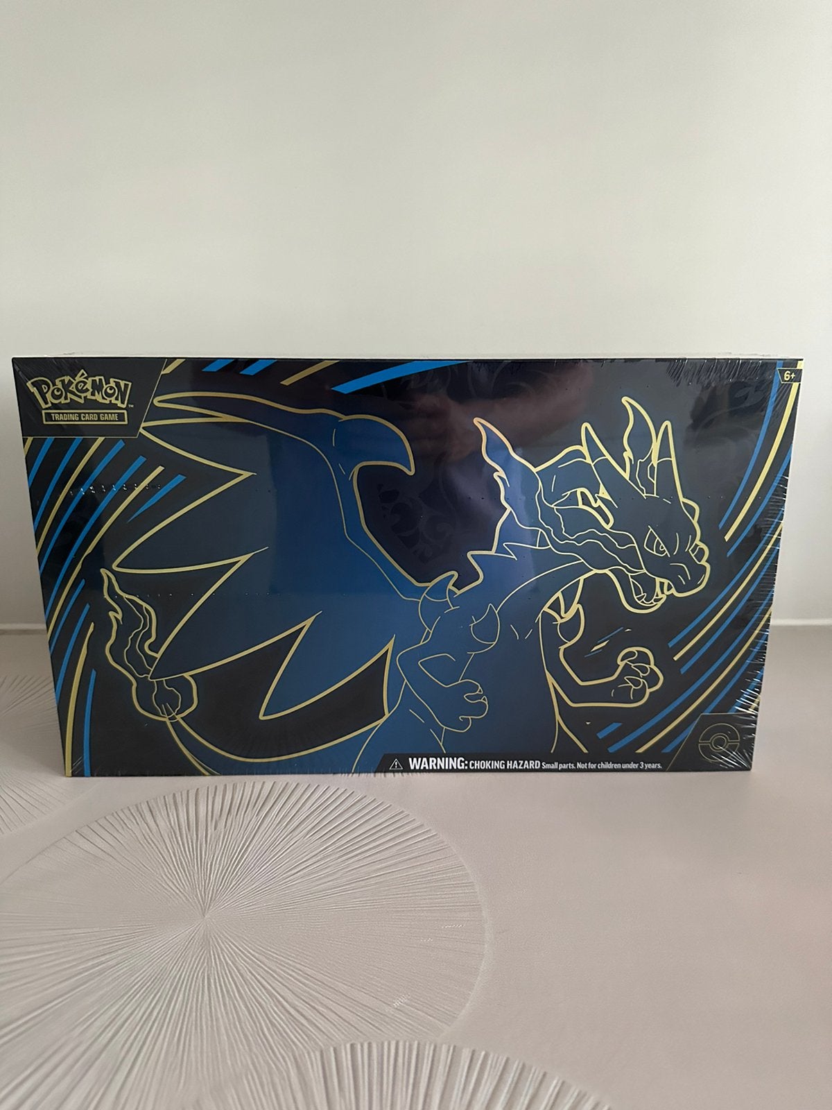 Mega Charizard X ex Ultra-Premium Collection, Hobby en Vrije tijd, Verzamelkaartspellen | Pokémon, Ophalen of Verzenden, Nieuw