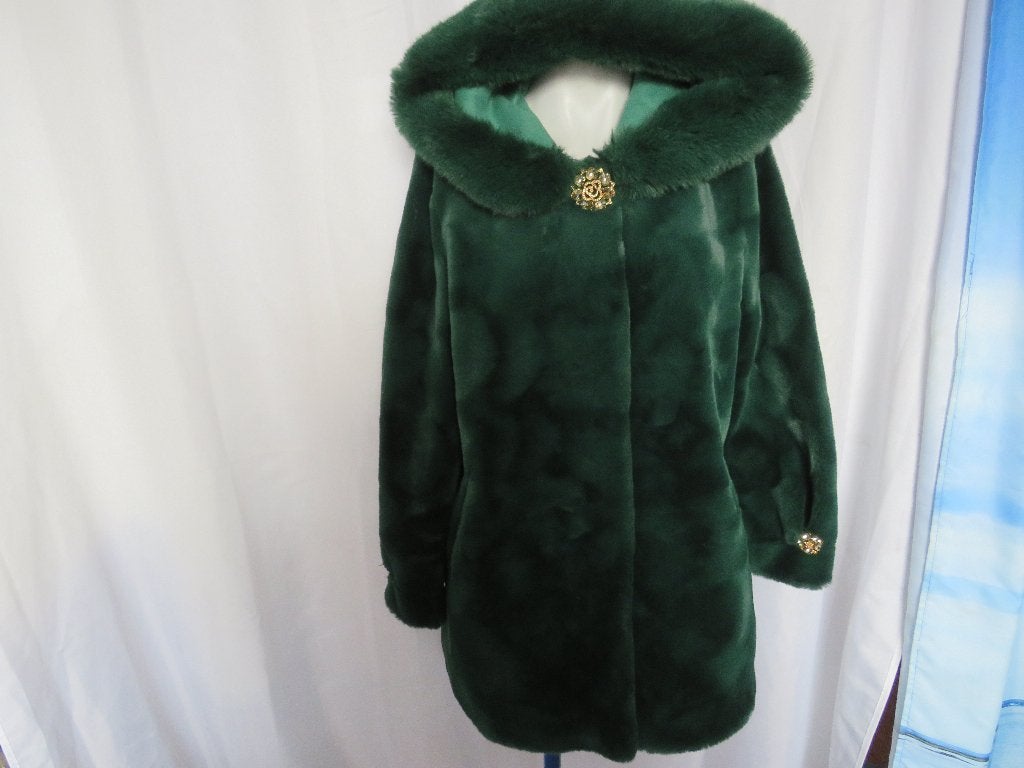 groene zachte faux bont jas mt L grote sierknopen new yorkse, Kleding | Dames, Maat 38/40 (M), New yorkse, Ophalen of Verzenden