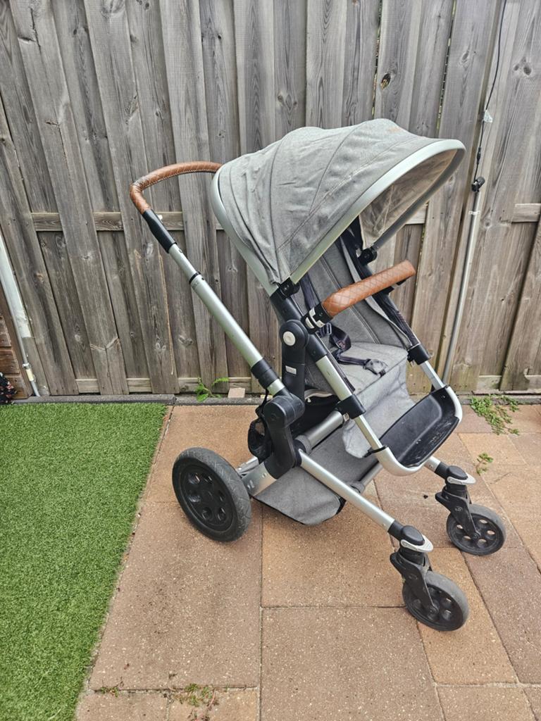 Joolz Day 2 kinderwagen met reiswieg en accessoires, Overige merken, Gebruikt, Ophalen of Verzenden, Verstelbare duwstang