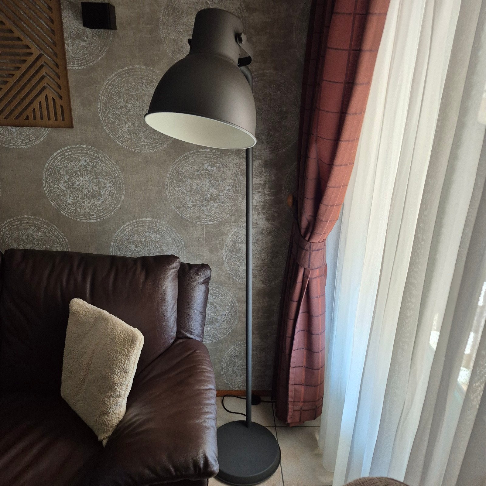 Grote staande lamp., Huis en Inrichting, Lampen | Vloerlampen, Ophalen, Gebruikt, E27 (groot), Metaal