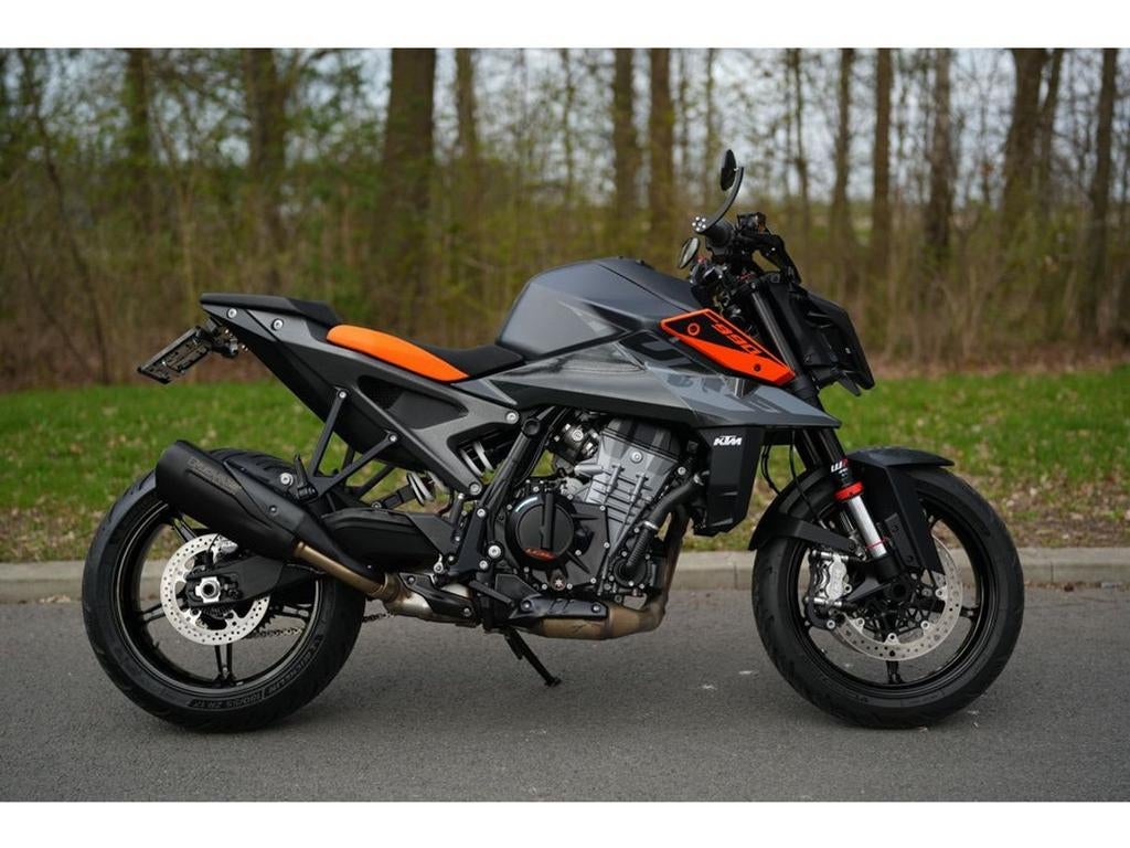 KTM 990 Duke | Tech Pack | Ramvol ! (bj 2024) 11,455 km, 2 cilinders, KTM, Motorrijbewijs A, Bedrijf
