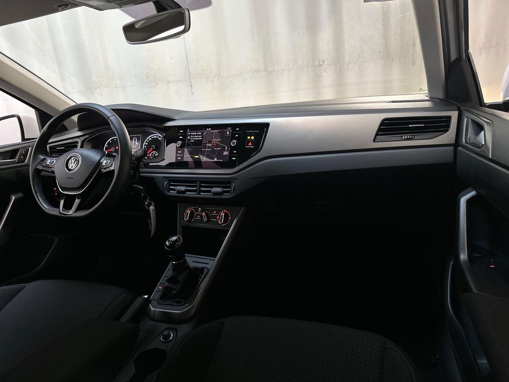 Volkswagen Polo 1.0 TSI Comfortline Parkeersensoren Navigati, Auto's, Voorwielaandrijving, Stof, Gebruikt, 95 pk