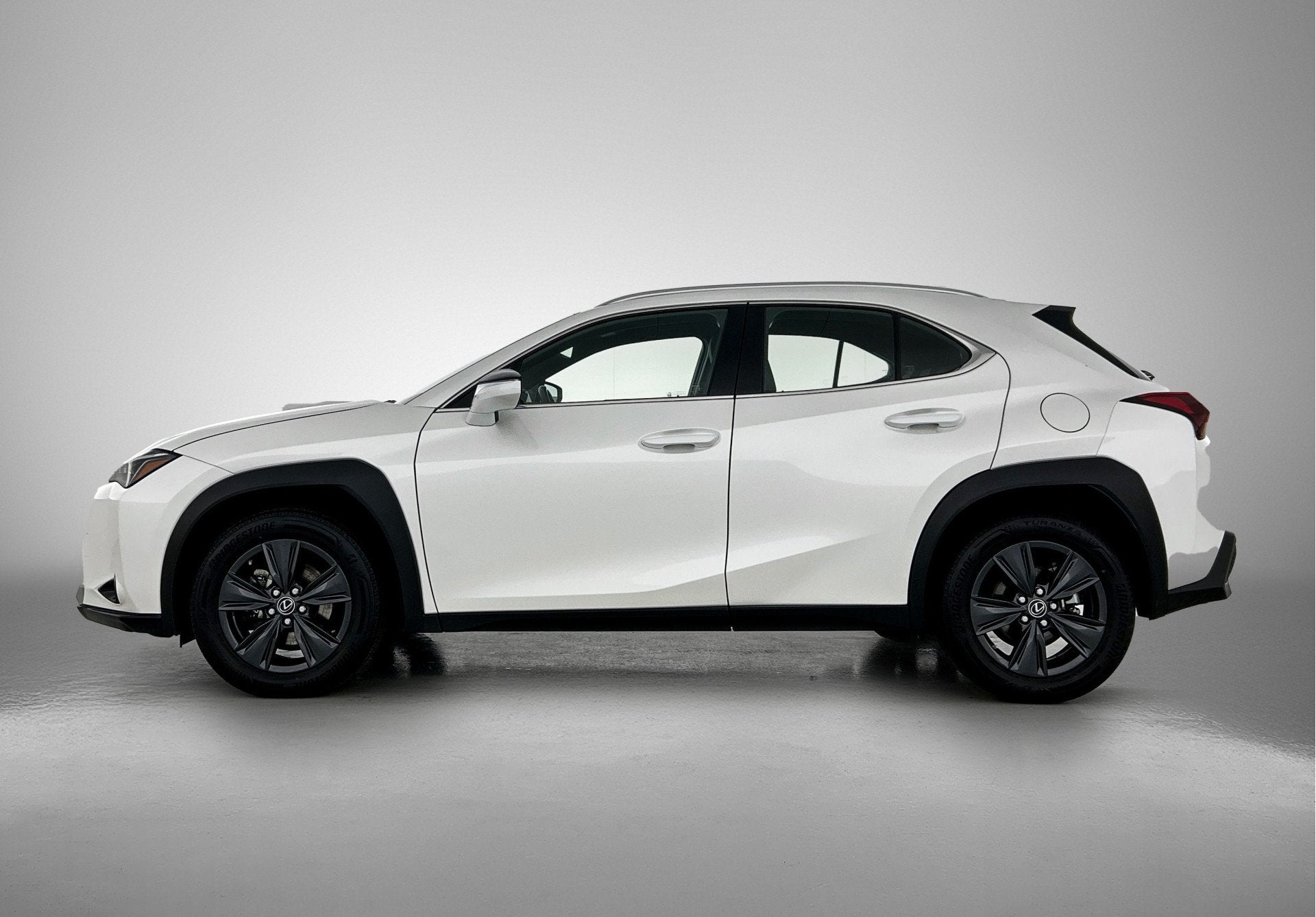 Lexus UX 250h Urban Line | Apple Carplay & Android Auto | Cr, Auto's, Lexus, 12 maanden, Stof, 4 cilinders, Wit