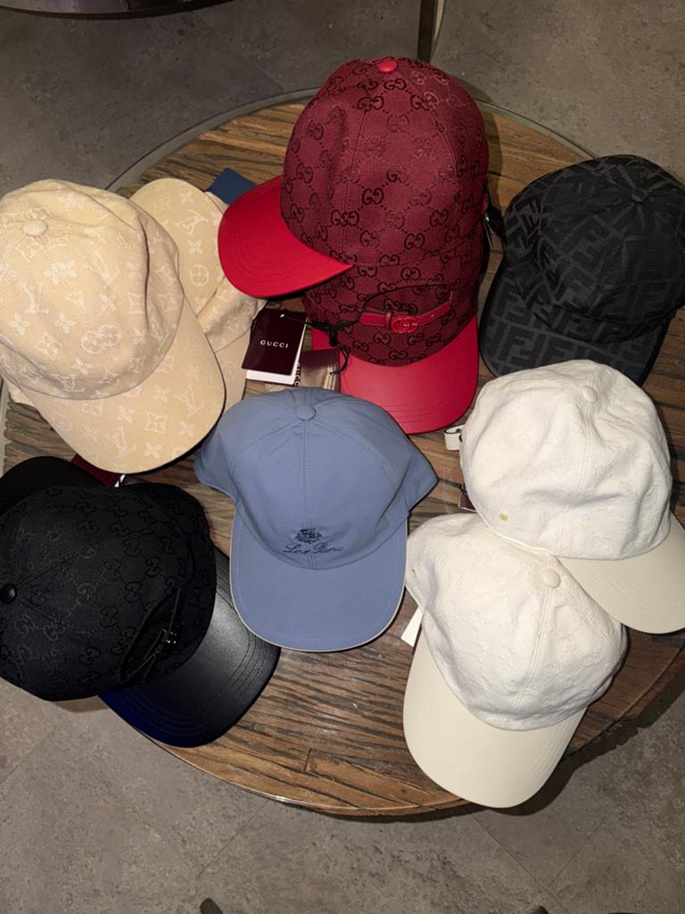 Diverse collectie designer petten, Ophalen of Verzenden, Gedragen, One size fits all, Pet