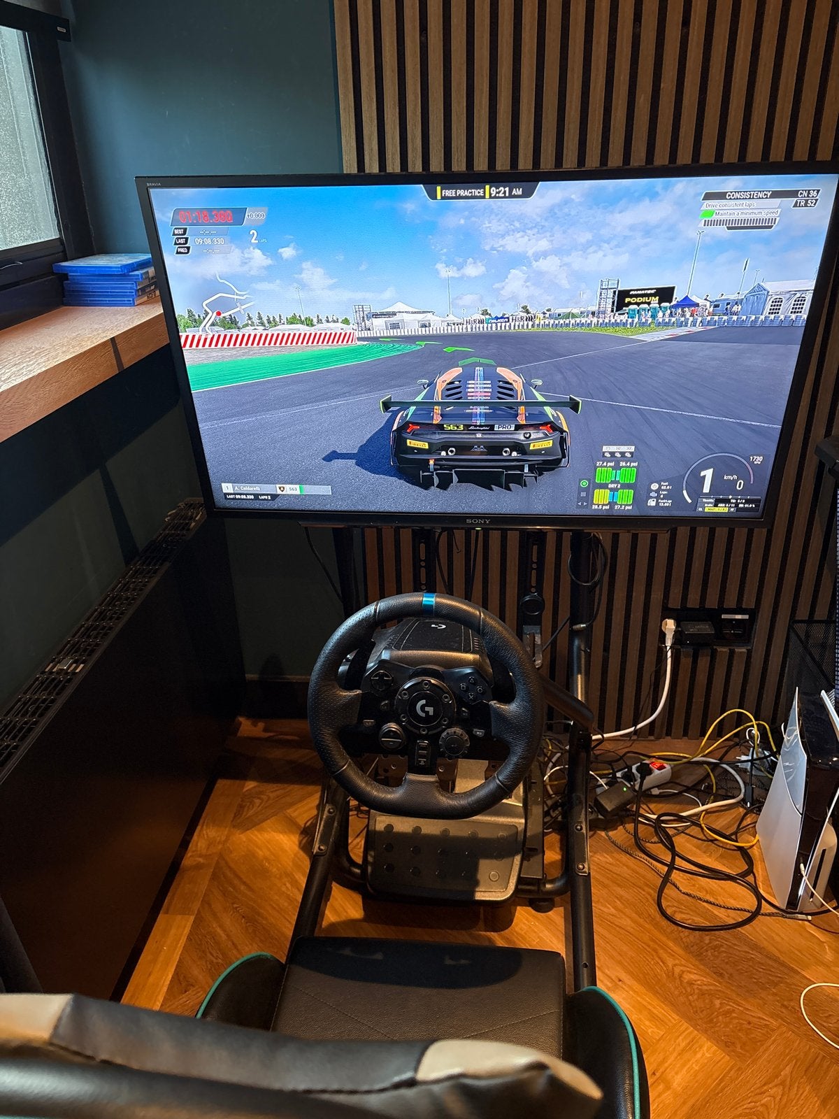 Complete Sim Race Setup: Stuur, Stoel, TV & Kabels, Ophalen, Overige merken, Gebruikt