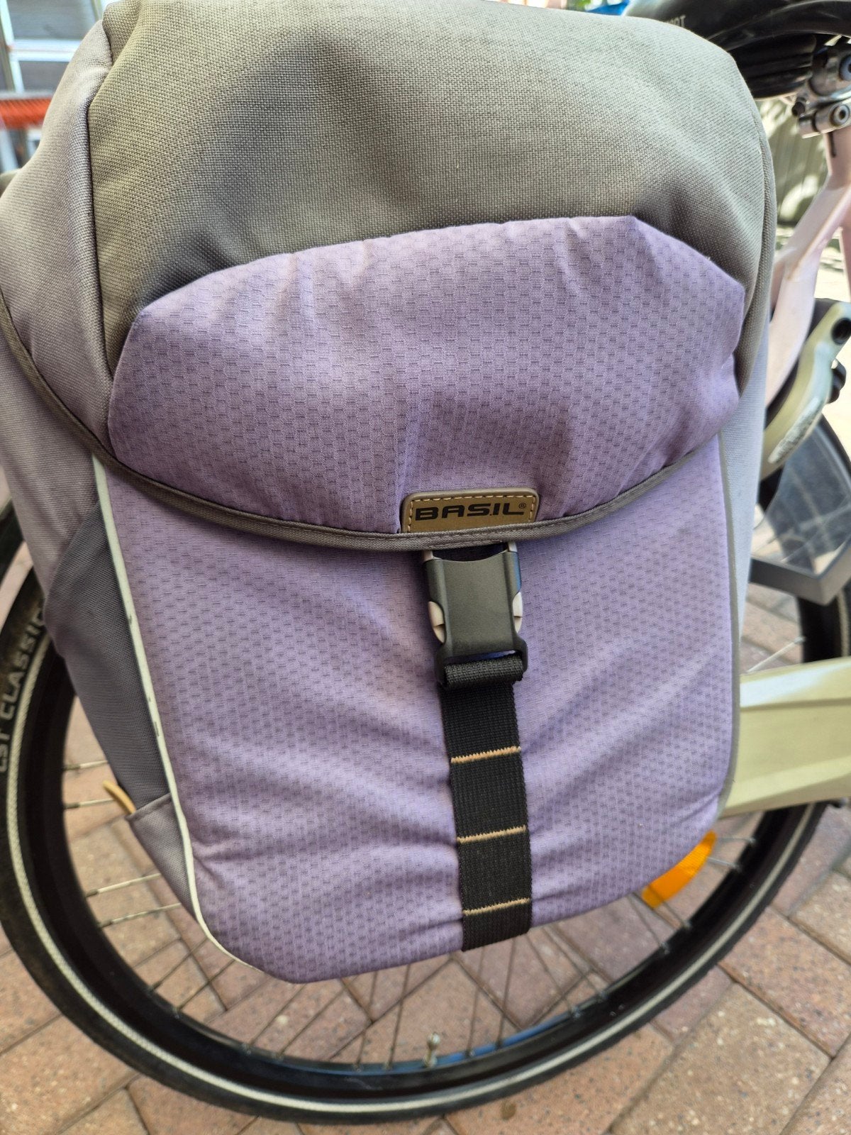 Basil dubbele fietstas - paars/grijs - gebruikt, Ophalen of Verzenden, Gebruikt, Basil