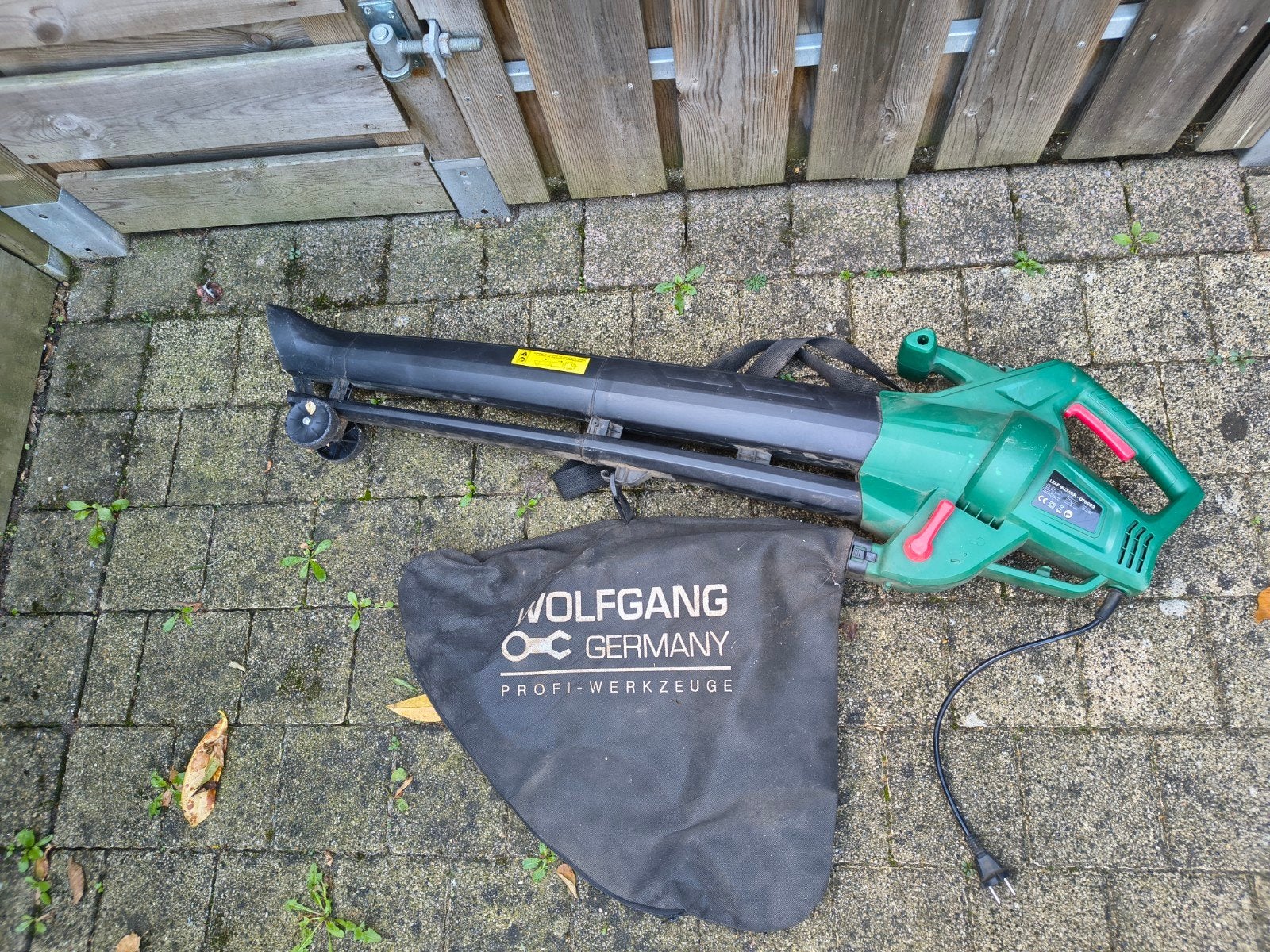 Wolfgang Germany Bladblazer met Zuigfunctie en Opvangzak, Ophalen, Gebruikt, Met opvangzak, Handgedragen