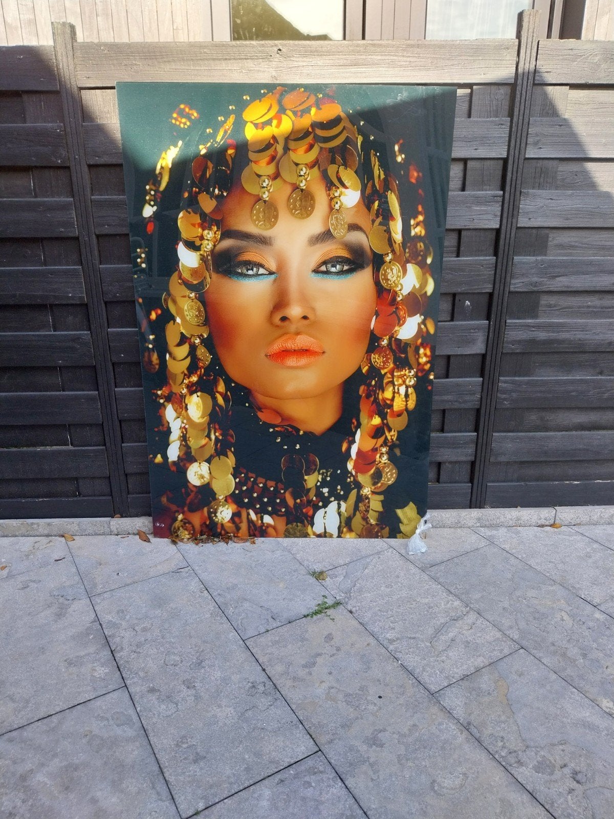Plexiglas Schilderij - Vrouw met  Sieraden 180 hoog 120 bree, Antiek en Kunst, Ophalen, Kunststof, Portret