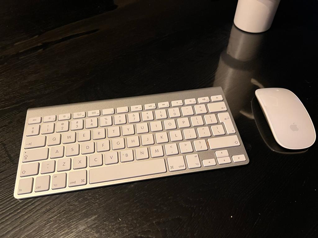 Apple Magic Keyboard en Magic Mouse - Draadloos Qwerty, Toetsenbord en muis-set, Ophalen of Verzenden, Zo goed als nieuw, Draadloos