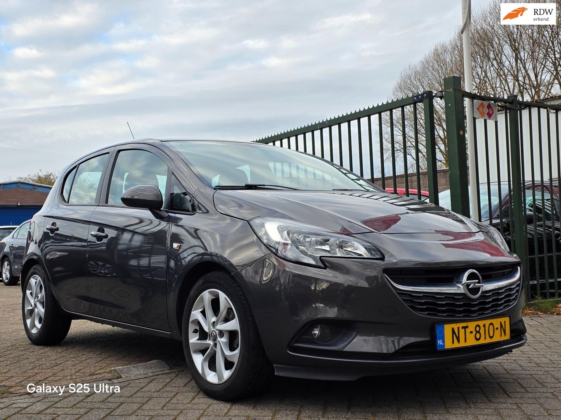 Opel Corsa 1.4 Color Edition airco cruis control cv op afs, Auto's, Voorwielaandrijving, 1063 kg, Gebruikt, 4 cilinders