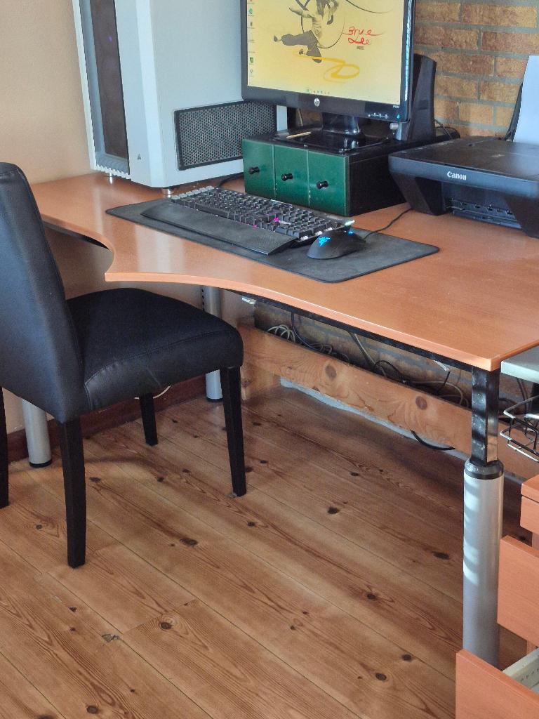 mooi design buro, Huis en Inrichting, Bureaus, Ophalen, Bruin, Overige merken, Computerbureau