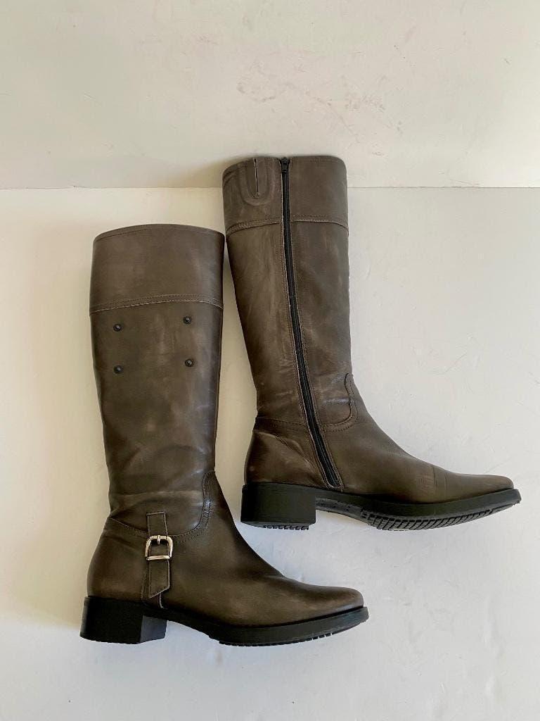 H01 Luzzi maat 38 platte hoge laarzen donker-grijs leer, Kleding | Dames, Schoenen, Hoge laarzen, Ophalen of Verzenden, Zo goed als nieuw