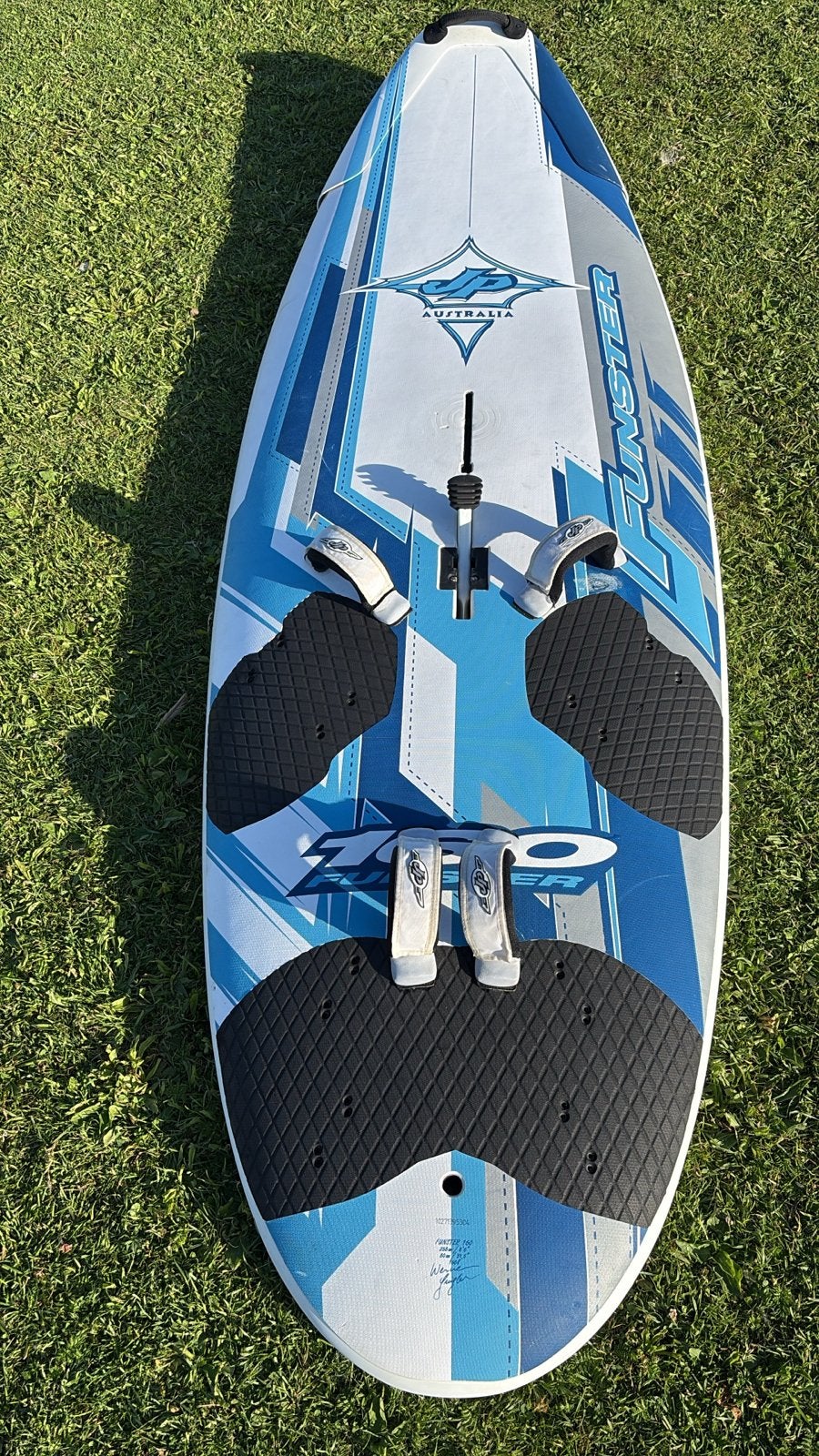 Gezocht: JP Australia Funster 160 liter windsurfplank, Watersport en Boten, 250 tot 300 cm, Gebruikt, Ophalen of Verzenden, Plank
