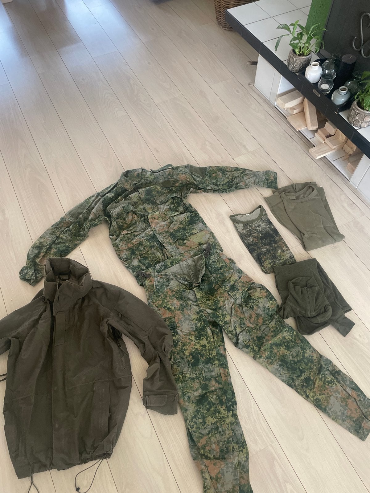 Militair Camouflage Pak met Jas en Thermokleding, Ophalen of Verzenden, Gedragen