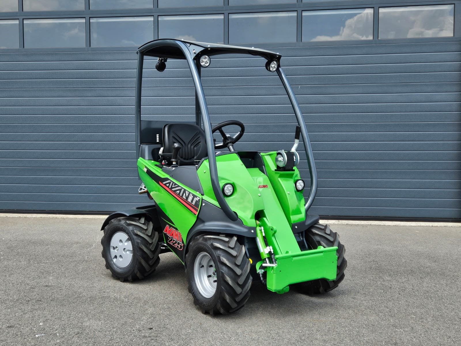 Avant 225 mini-lader (bj 2025), Wiellader of Shovel