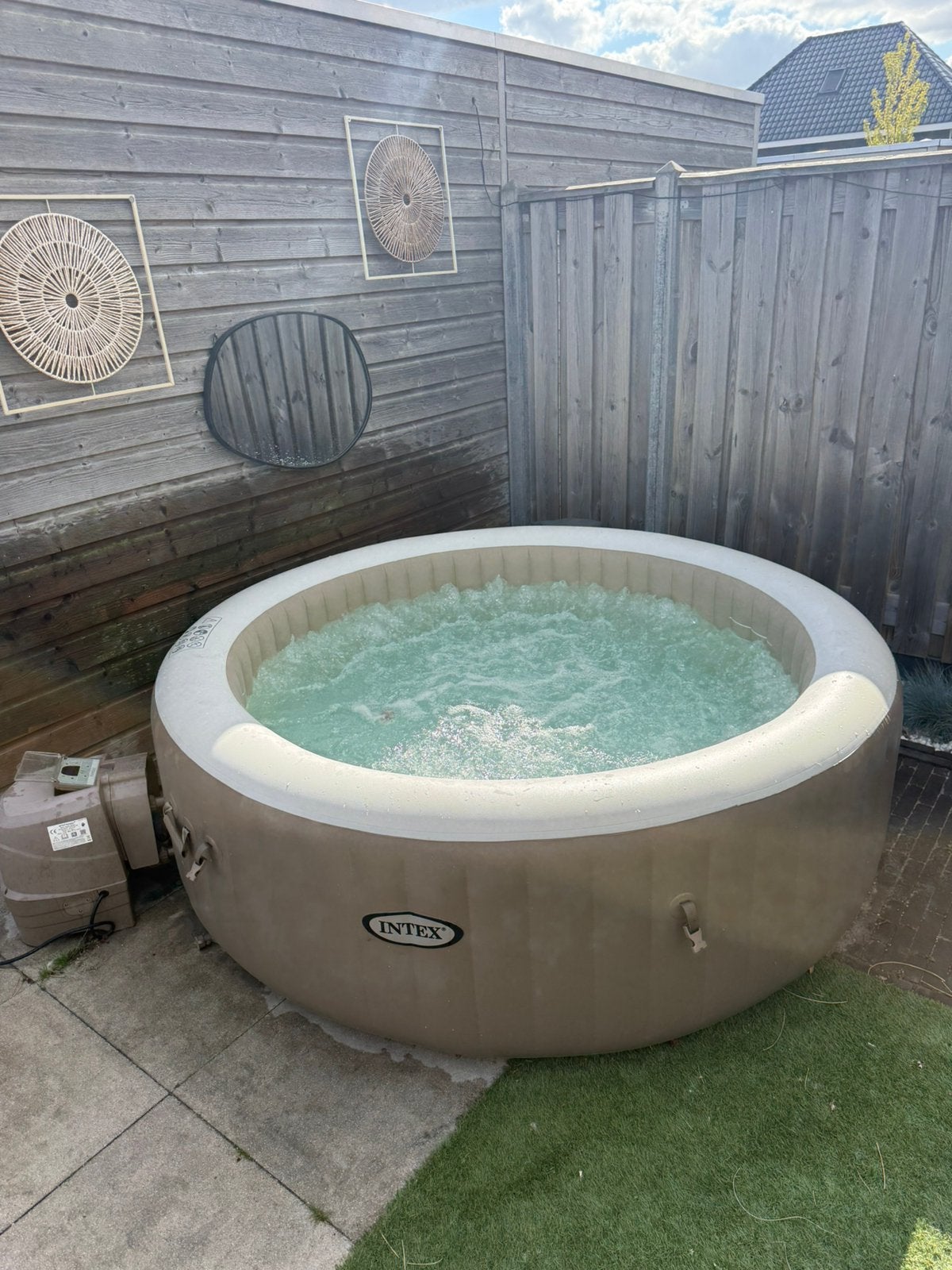 Intex Pure Spa jacuzzi 216cm 6 personen incl. isolatiehoes, Ophalen, Zo goed als nieuw, Opblaasbaar