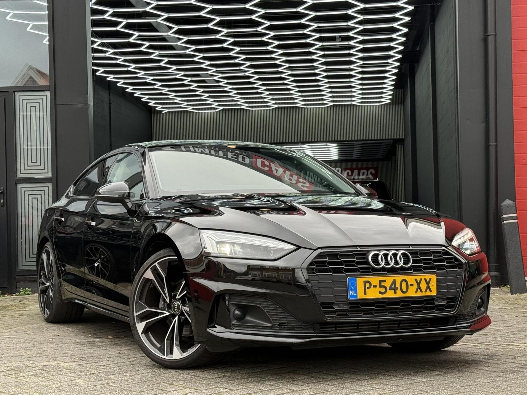 Audi A5 Sportback 35 TFSI Black Edition | NAP | PDC | 20INCH, Auto's, Audi, Dealer onderhouden, Stof, Gebruikt, 4 cilinders