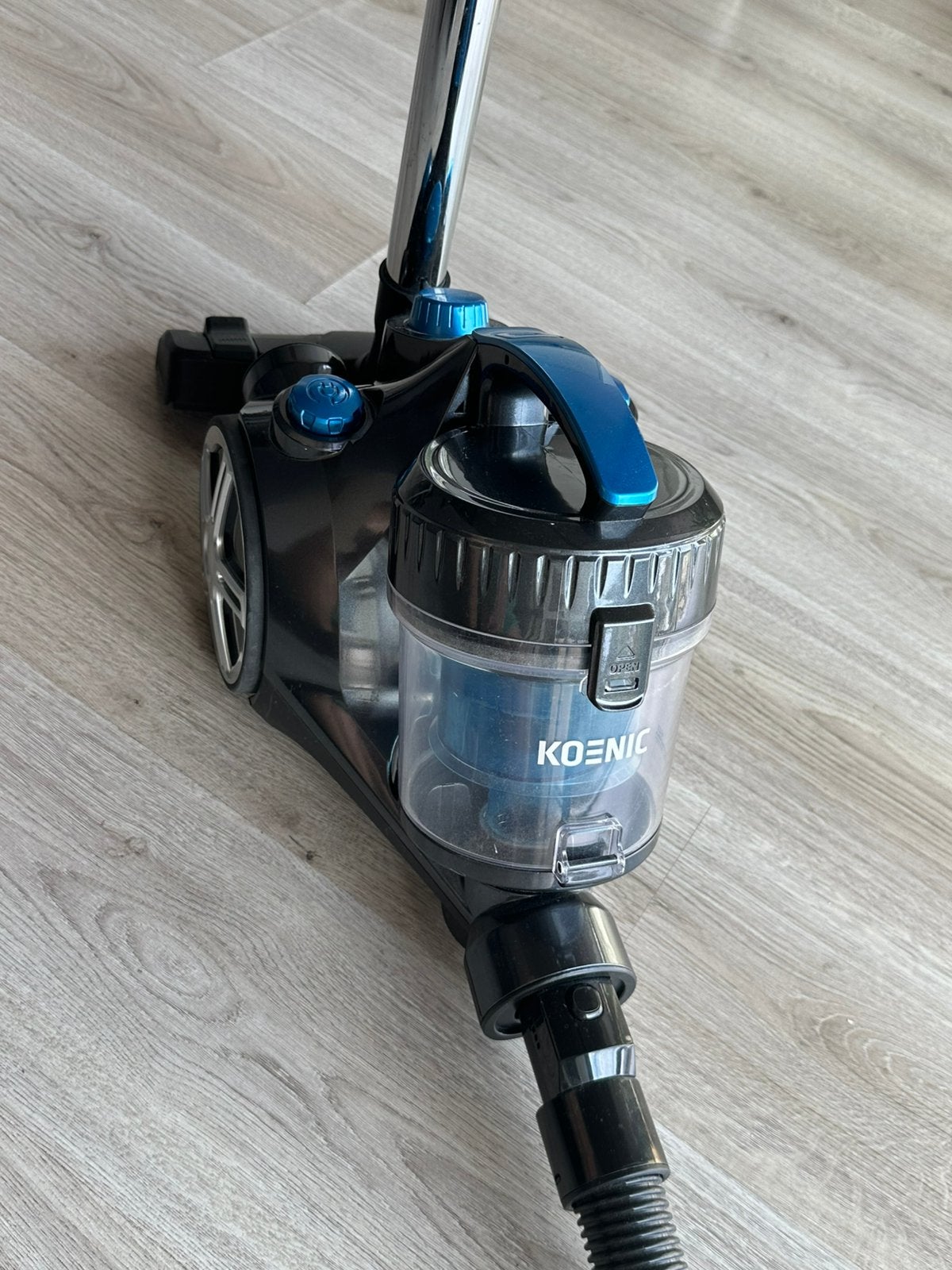 Vacuum cleaner, Witgoed en Apparatuur, Ophalen, Zo goed als nieuw