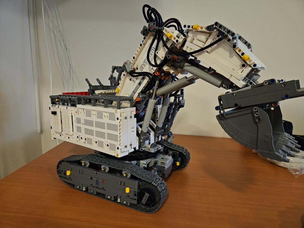 LEGO Technic Liebherr R 9800 Graafmachine 42100, Ophalen, Zo goed als nieuw, Overige merken