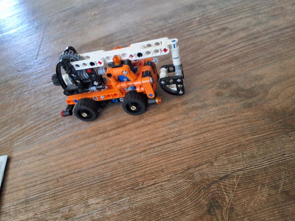 LEGO Technic 42088 Hoogwerker, Ophalen, Zo goed als nieuw