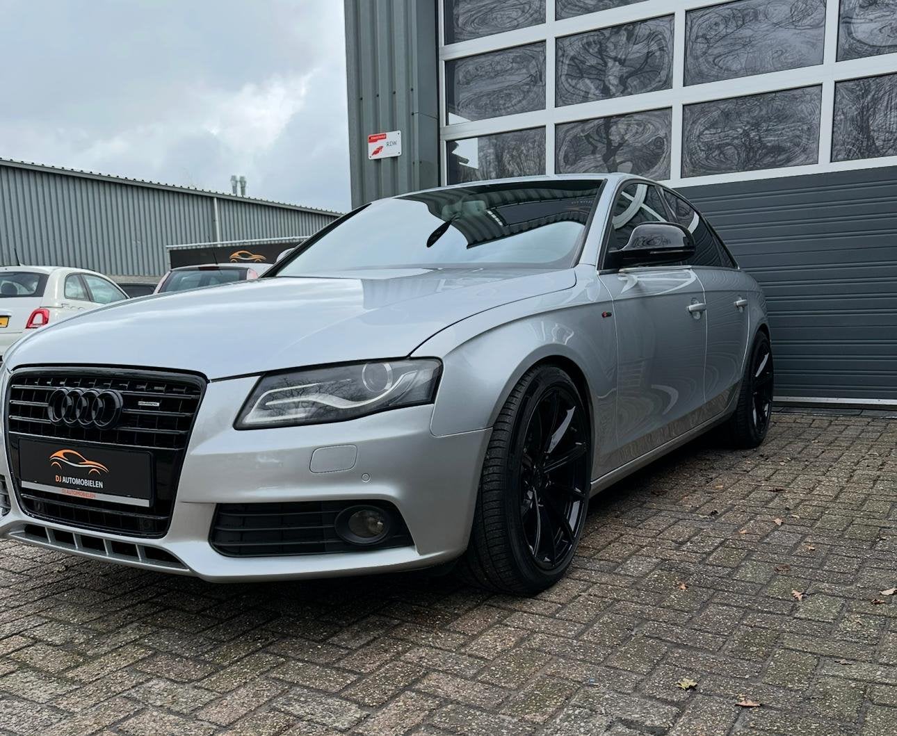 Audi A4 3.2 FSI Quattro 195KW 2008 Grijs nieuwe apk, Auto's, Audi, Zwart, A4, 11 km/l, Bedrijf
