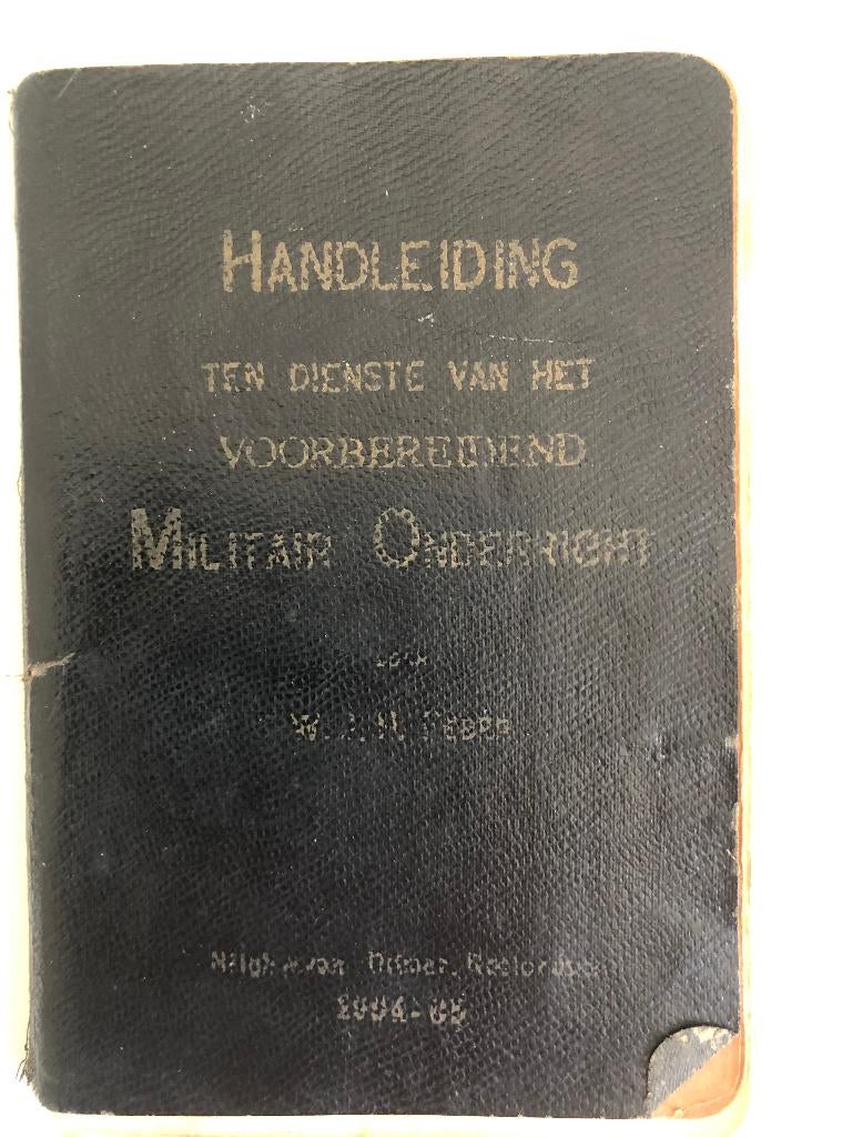 Handleiding voorbereidend militair onderricht 1904, Gelezen, Ophalen of Verzenden, Landmacht, Voor 1940
