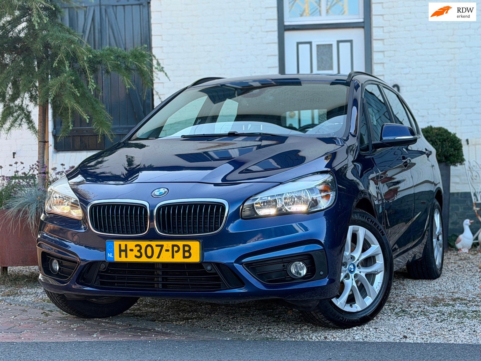 BMW 2-serie Active Tourer 225xe iPerformance Centennial Exec, Auto's, Automaat, 136 pk, Gebruikt, Euro 6