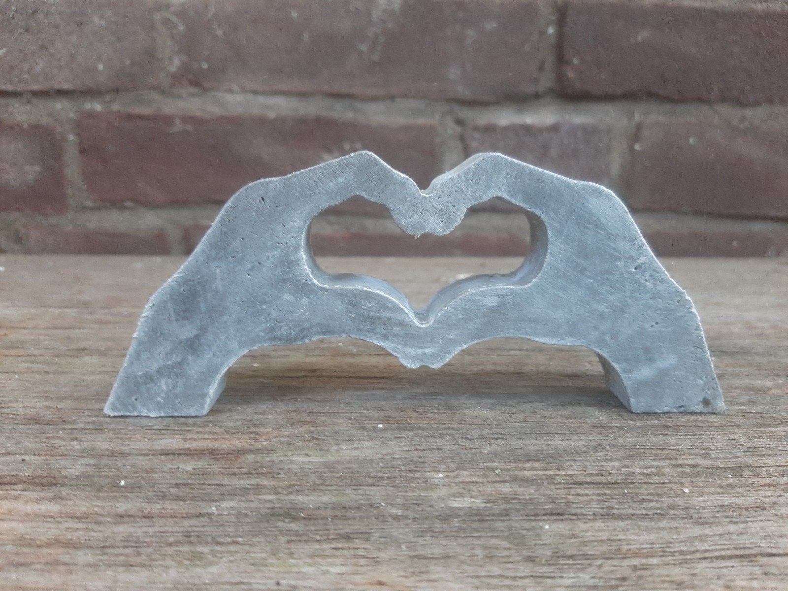 Handen hartje betonnen beeldje tuinbeeldje beton, Tuin en Terras, Tuinbeelden, Ophalen of Verzenden