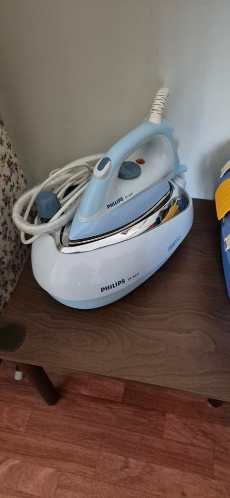Philips Stoomstrijkijzer 6300 Series - Nieuwstaat, Ophalen, Nieuw, Strijkijzer met snoer
