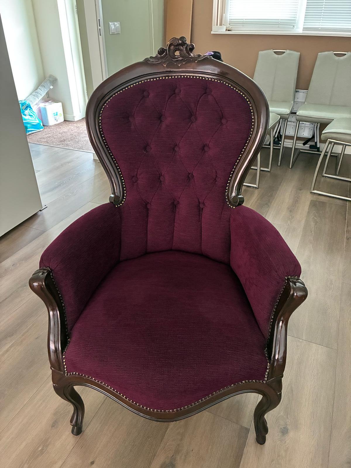 Luxe Gecapitonneerde Fauteuil – Lodewijk XV (gestoffeerd), Ophalen