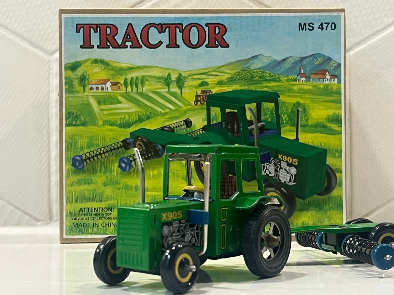 Blikken speelgoed Tractor X905 met Cultivator MS470 in Doos, Verzenden, Zo goed als nieuw
