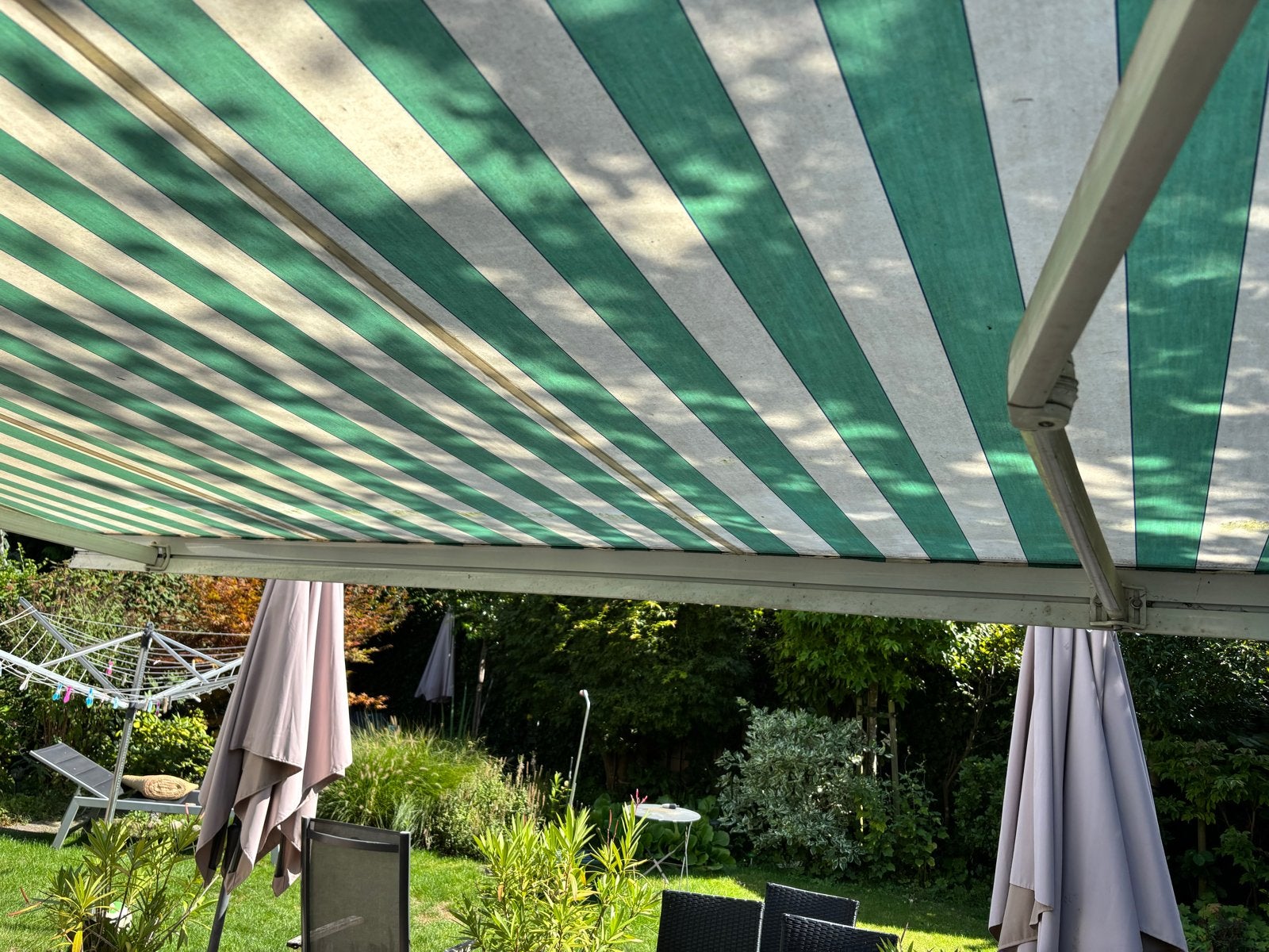 Handbediend zonnescherm groen/wit gestreept 330x250 cm, Ophalen, Gebruikt, 150 tot 300 cm, 250 cm tot 450 cm