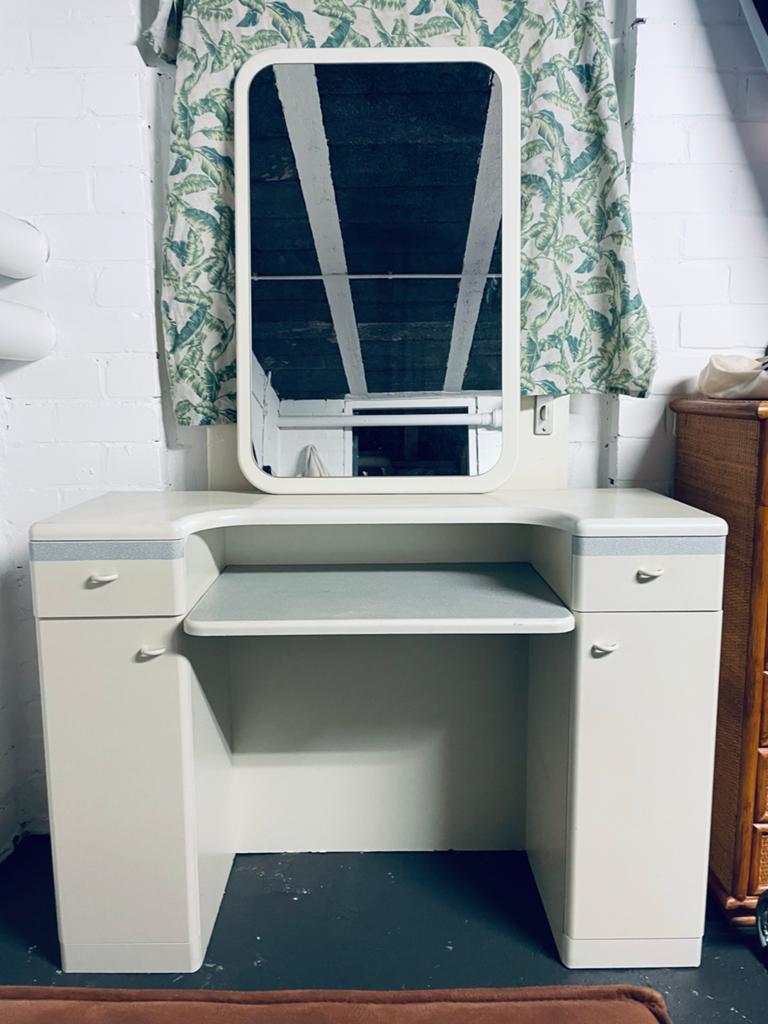 Vintage kaptafel met spiegel - Crème wit, Ophalen, Niet werkend, Zonnebank enkelzijdig, Minder dan 10 lampen