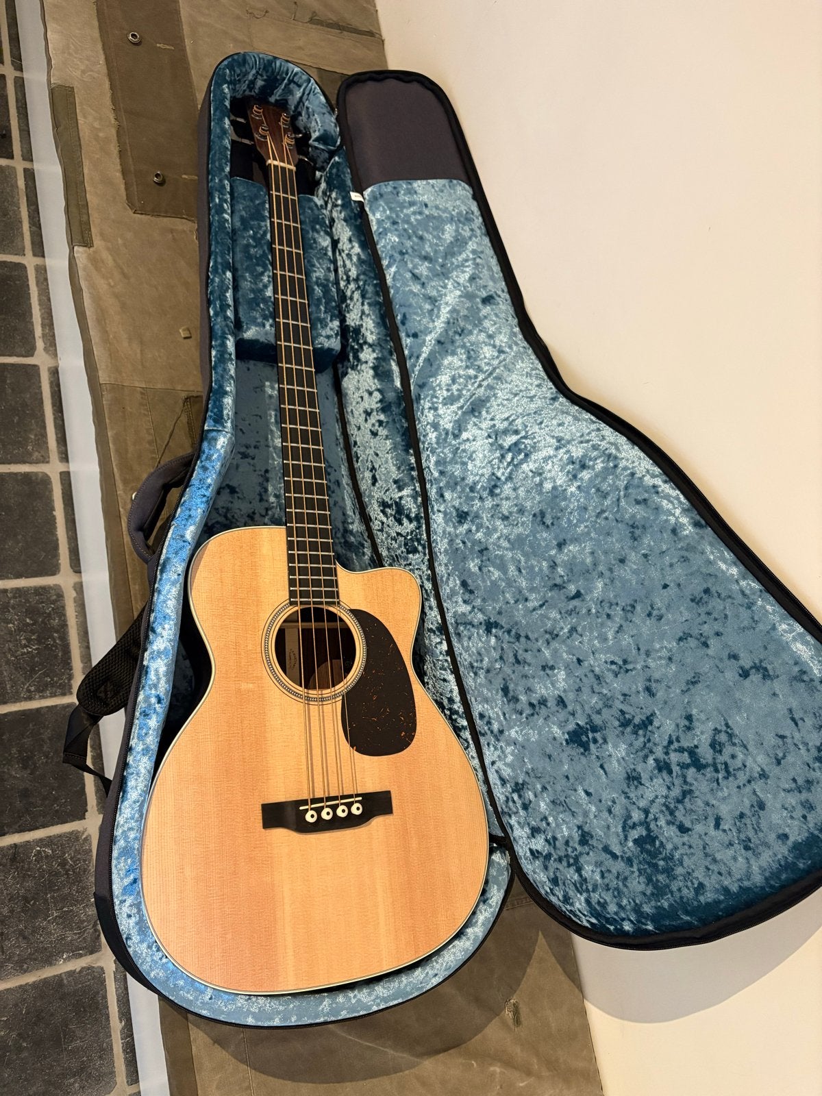 Martin Akoestische Basgitaar (evt ruil), Ophalen of Verzenden, Zo goed als nieuw, Akoestisch