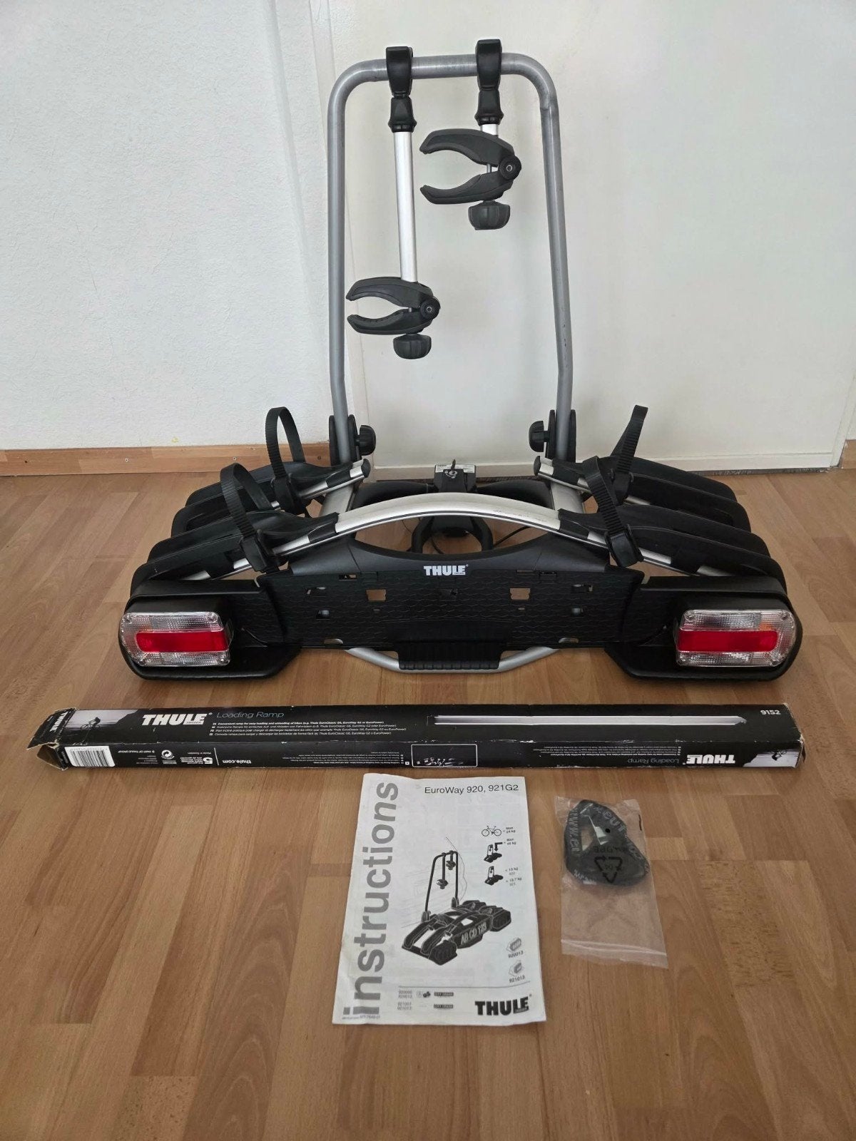 Thule EW G2 921 Fietsendrager+Oprijgoot, Auto diversen, Fietsendragers, Ophalen, Zo goed als nieuw, Trekhaakdrager
