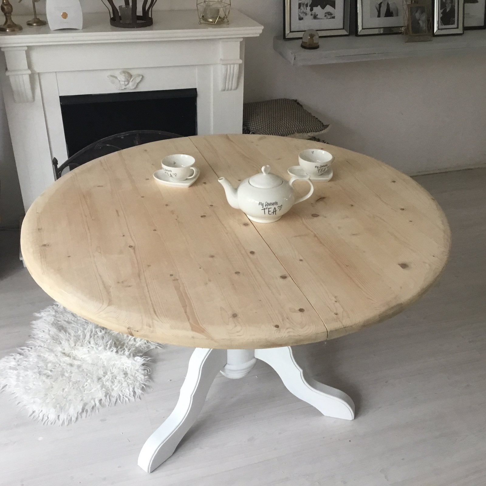 Ronde uitschuifbare bolpoot eettafel in landelijke style, Ophalen, 100 tot 150 cm, Rond, Vijf personen of meer
