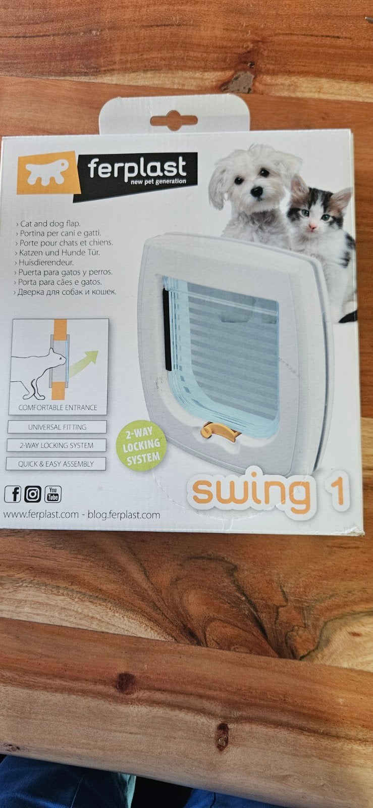 katten/hondenluik nieuw in doos., Dieren en Toebehoren, Ophalen of Verzenden