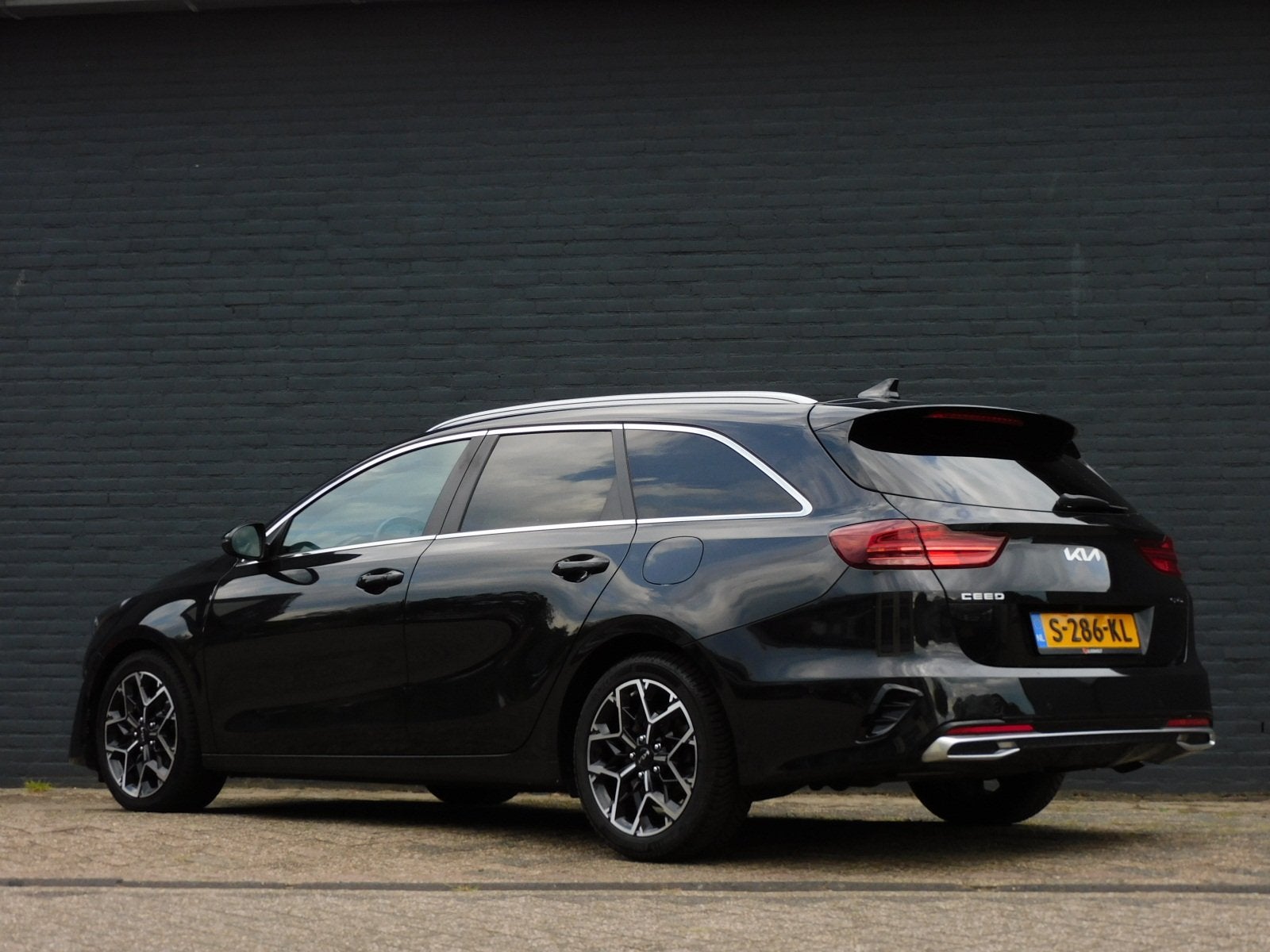 Kia Ceed Sportswagon 1.5 T-GDi GT-PlusLine 1e EIGENAAR! CARP, Auto's, Voorwielaandrijving, Gebruikt, 160 pk, Zwart