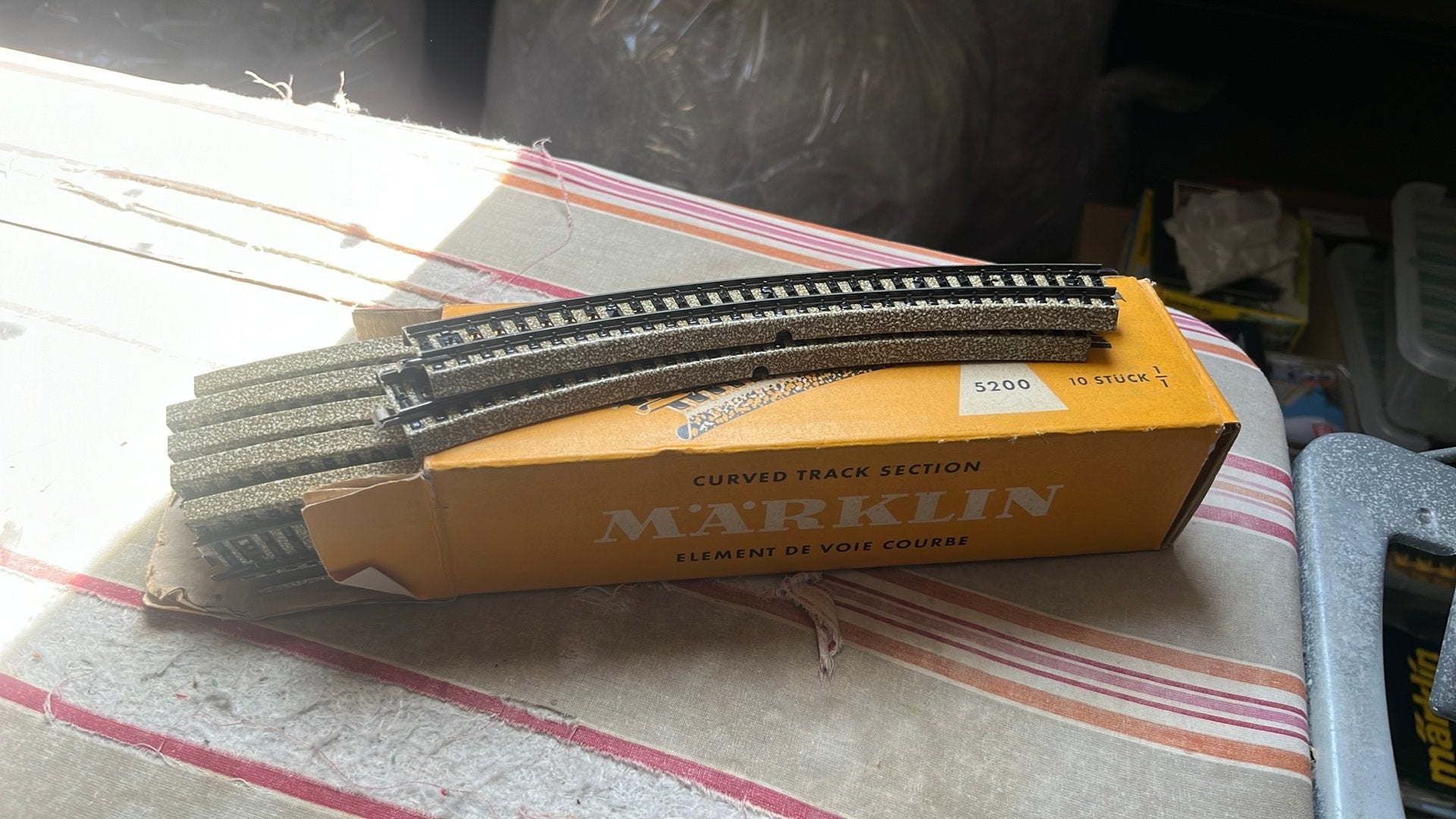 Te koop 12 grote gebogen rails van marklin 5200, Hobby en Vrije tijd, Modeltreinen | H0, Wisselstroom, Rails, Ophalen of Verzenden