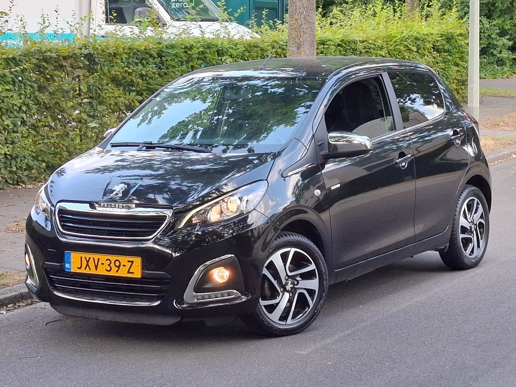 Peugeot 108 1.0 Style bj 2020 Vol Extra's 5 DRS 19.000 KM !, Voorwielaandrijving, Stof, Euro 6, 4 stoelen