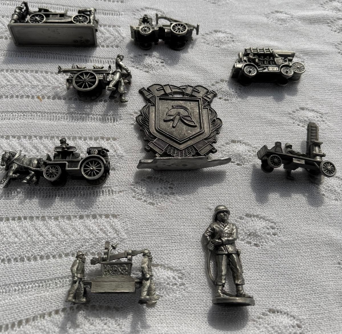 👨‍🚒👨‍🚒Tin brandweer👨‍🚒wagens!figuurtjes :set 9 stuks, Ophalen, Gebruikt