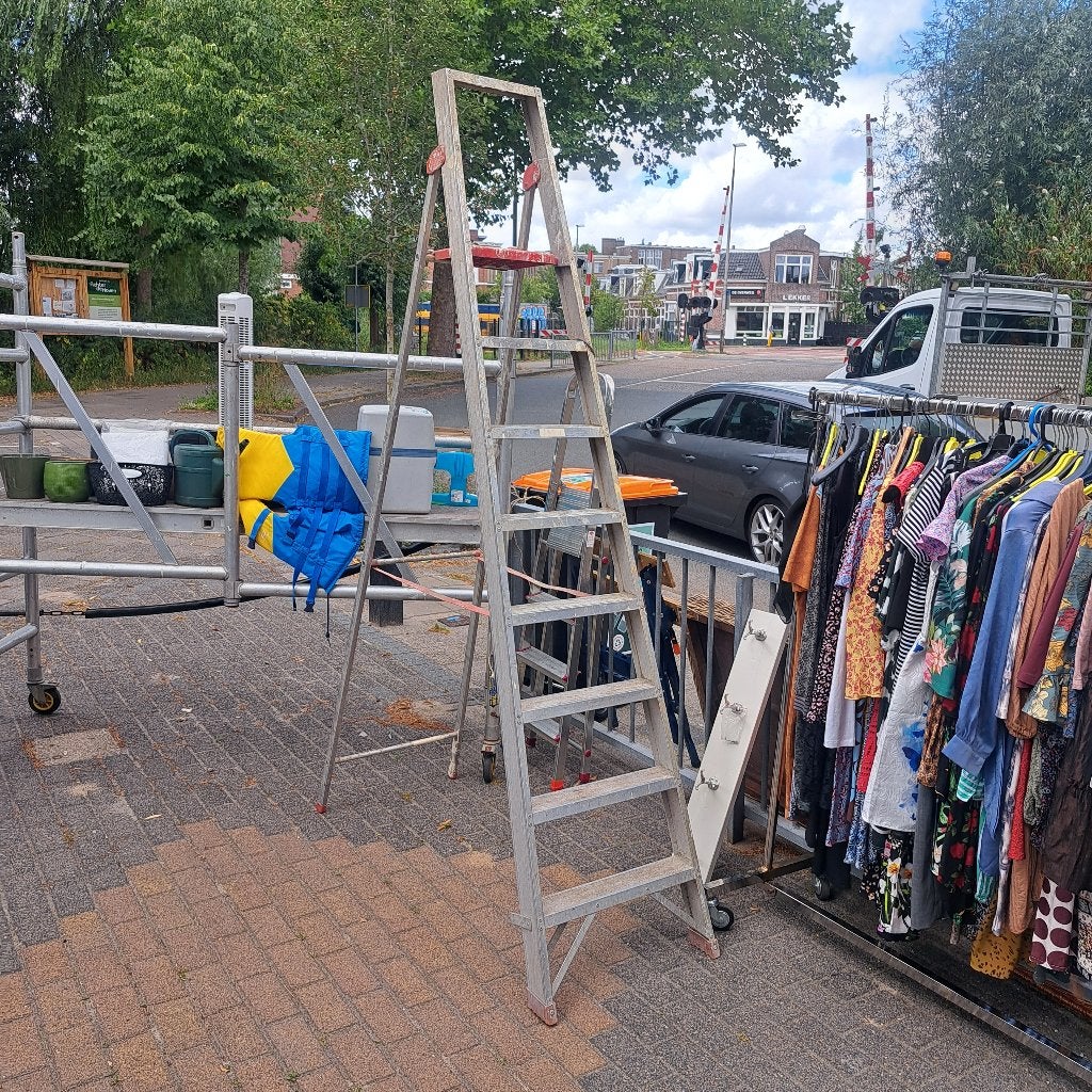 Trap hoog 7 treden en plateau, Ophalen, Gebruikt, Trap, Opvouwbaar of Inschuifbaar