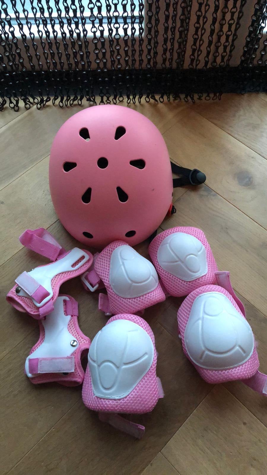 Helm kniebeschermers en elleboogbeschermers, Ophalen of Verzenden, Zo goed als nieuw