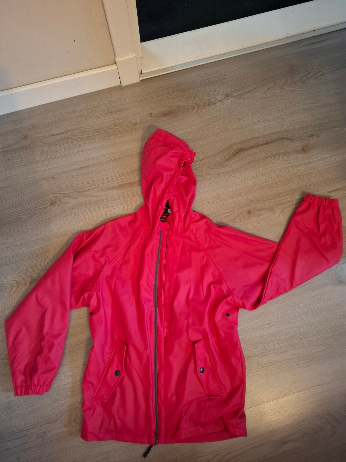 Regenjas roze maat 152, Kinderen en Baby's, Kinderkleding | Maat 152, Ophalen, Mountainpeak, Jongen of Meisje, Zo goed als nieuw
