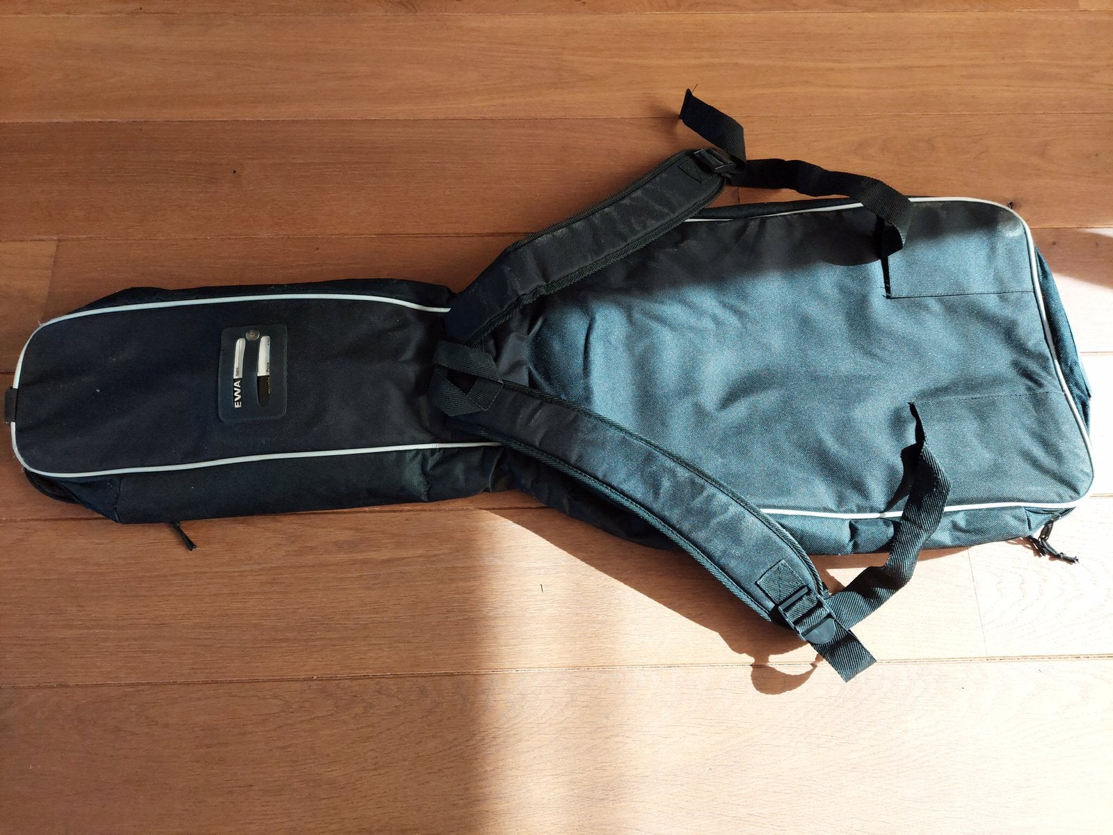 Gitaar rugzak met accesoires, Ophalen, Gebruikt, Akoestische gitaar