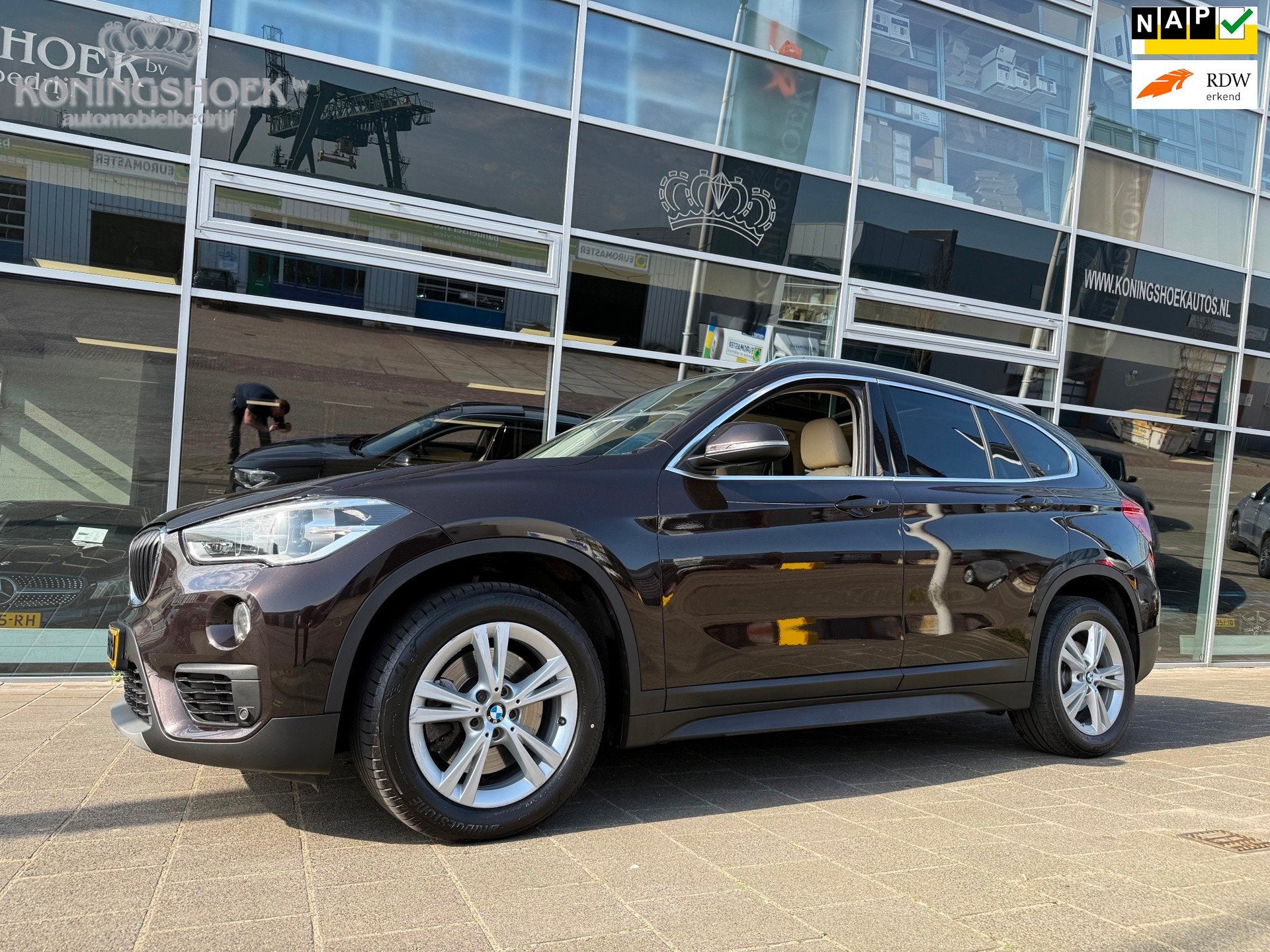 BMW X1 SDrive20i Centennial High Executive, Auto's, Bruin, Bedrijf, SUV of Terreinwagen, 1460 kg