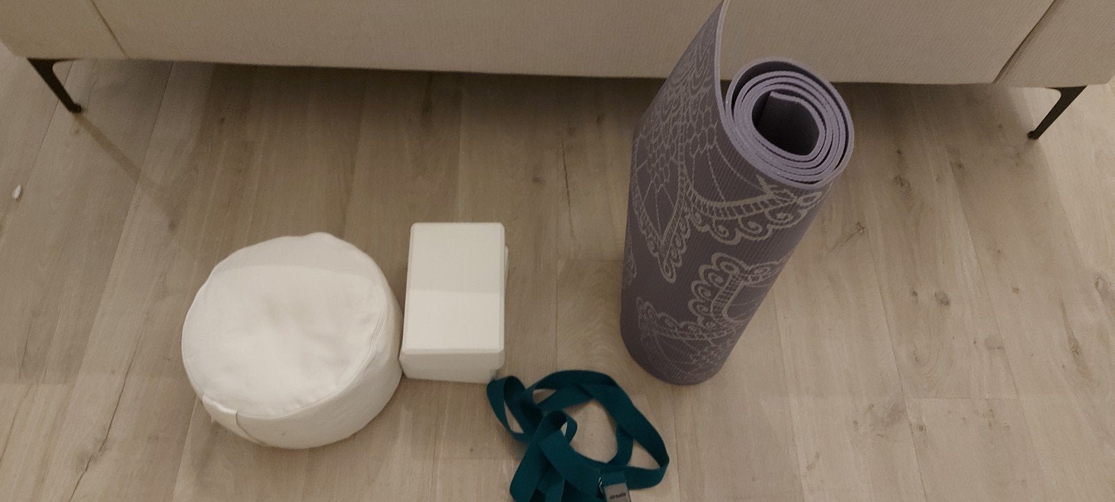 Yogamat, kussen, riem en blokken, Ophalen, Nieuw, Yogamat